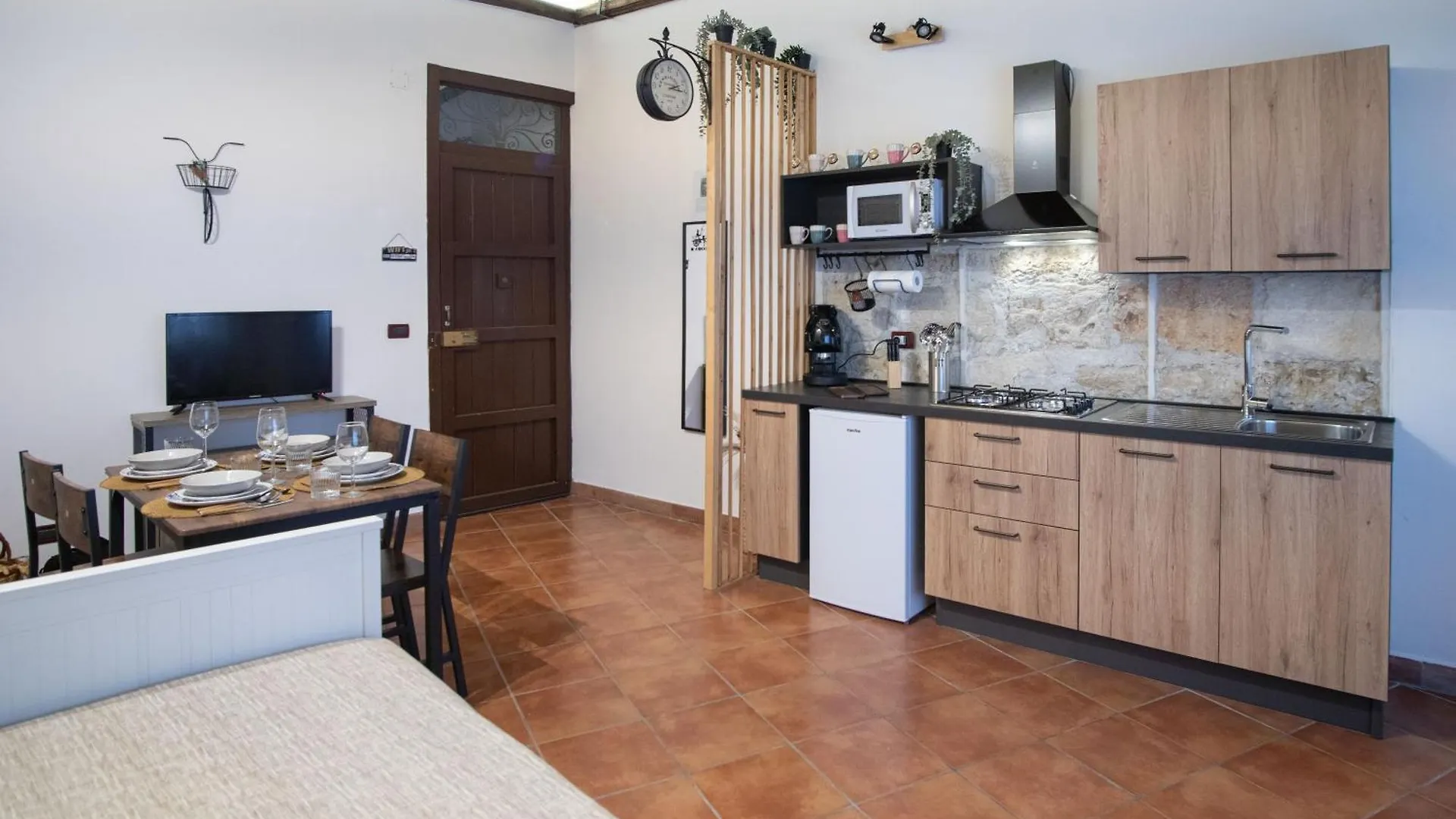 Il Cocchiere Cozy Apartment In Via Roma パレルモ 0*,